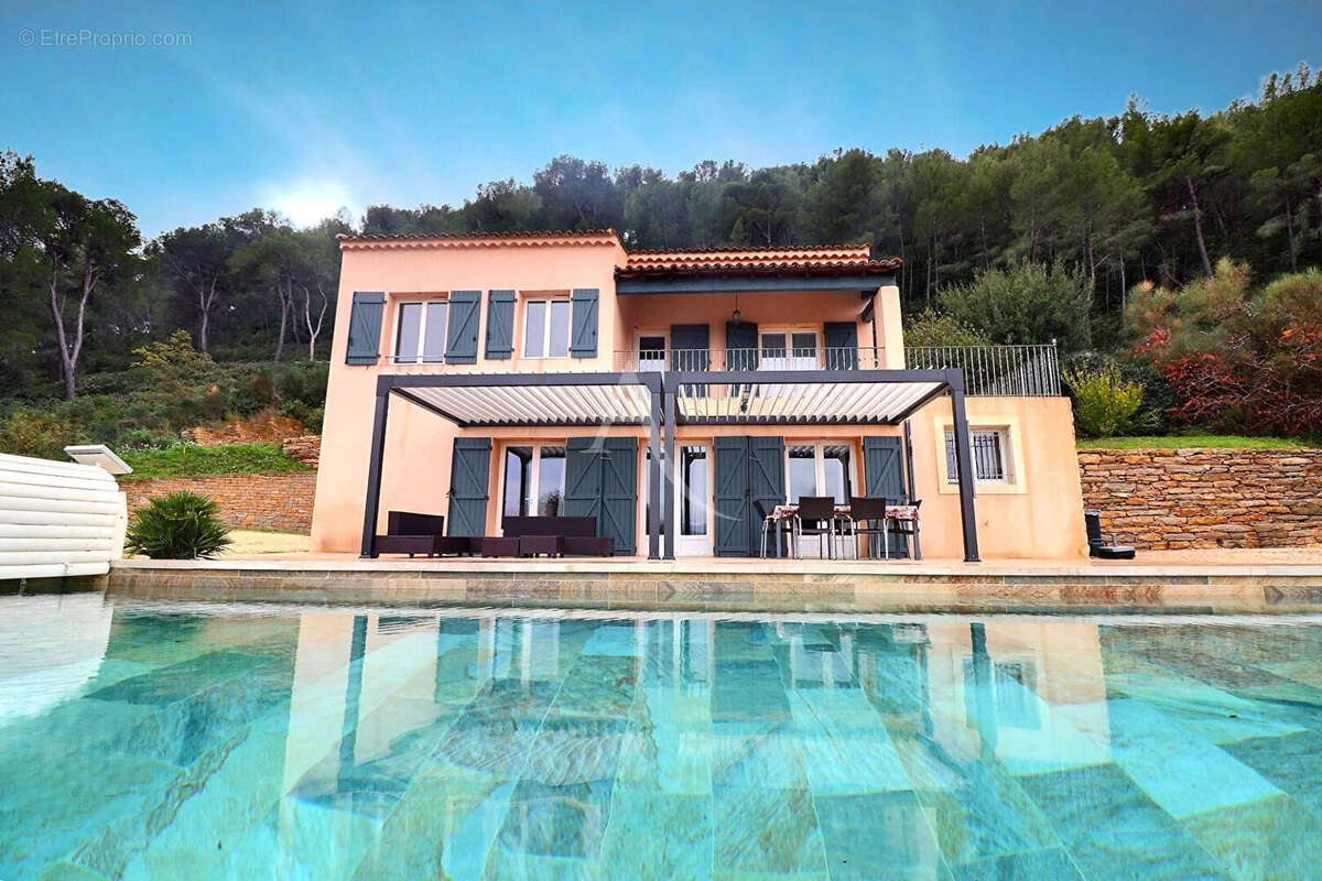 Maison à LA CADIERE-D&#039;AZUR