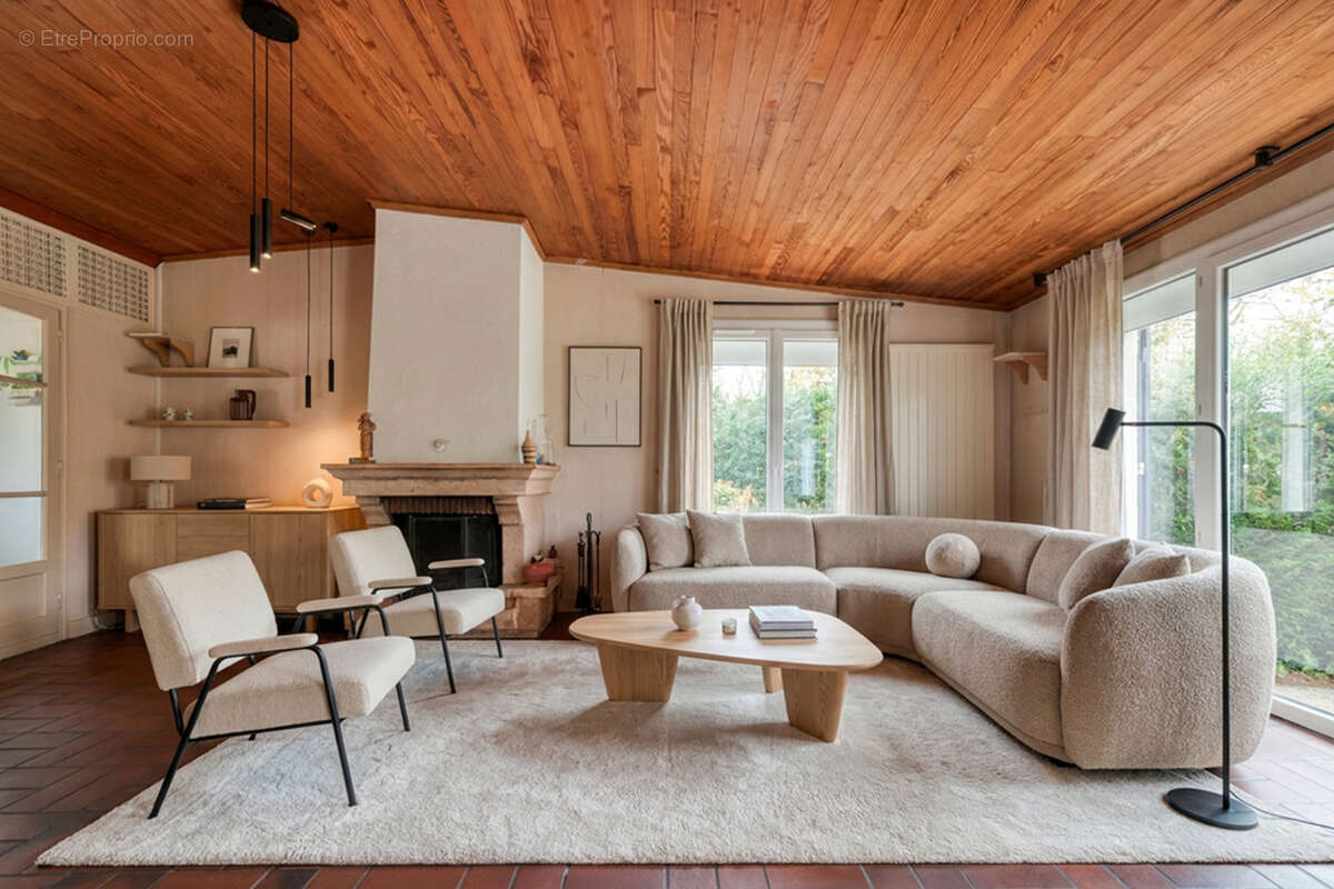 Maison à LIMOURS