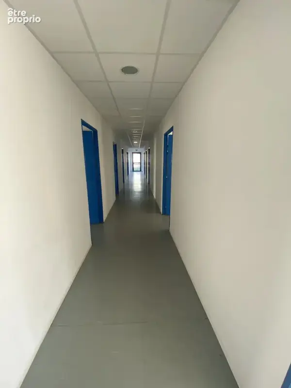Commerce 684 m² à vendre à Greoux-Les-Bains (04800) - photo 5