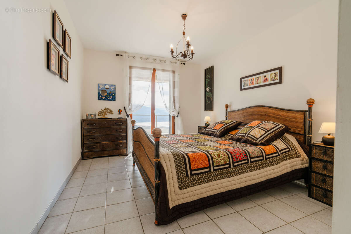 Maison à LES ANGLES