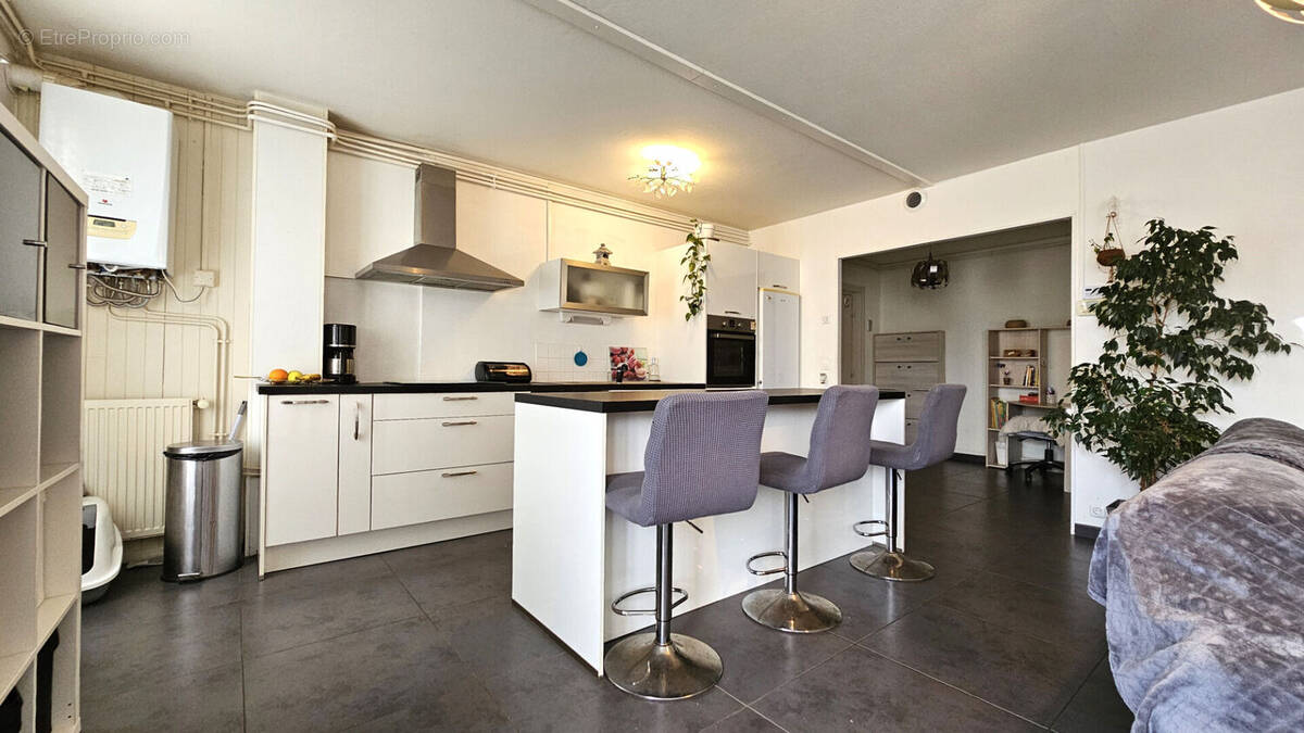 Appartement à LA TOUR-DU-PIN