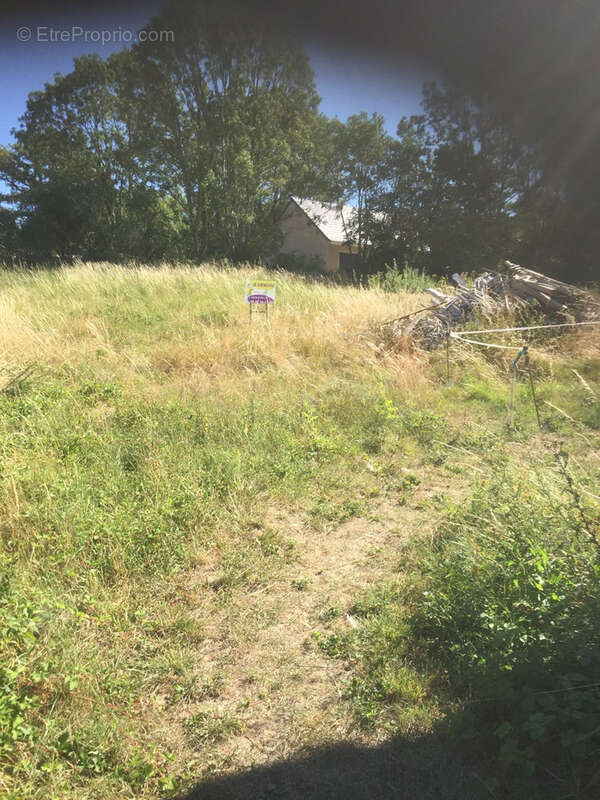 Terrain à MONTBARD