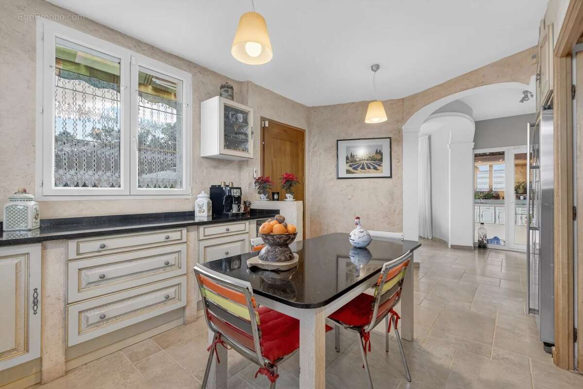 Maison à MONTAUROUX