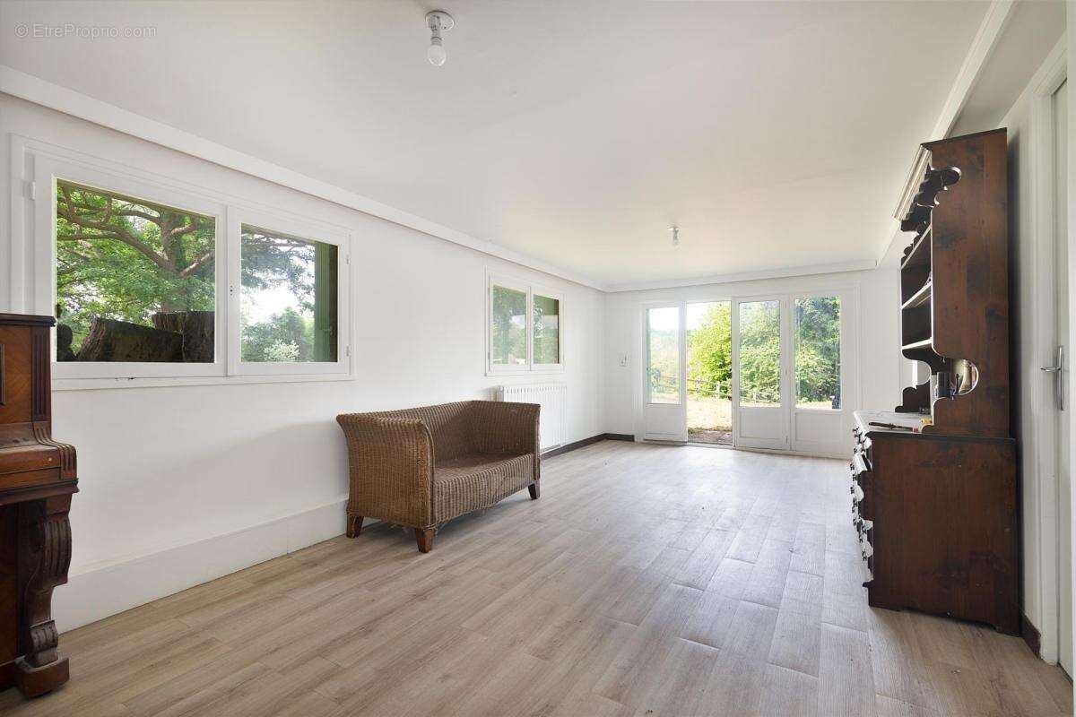 Maison à AUVERS-SUR-OISE