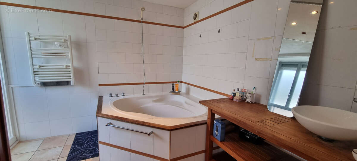 Appartement à MARSEILLE-10E