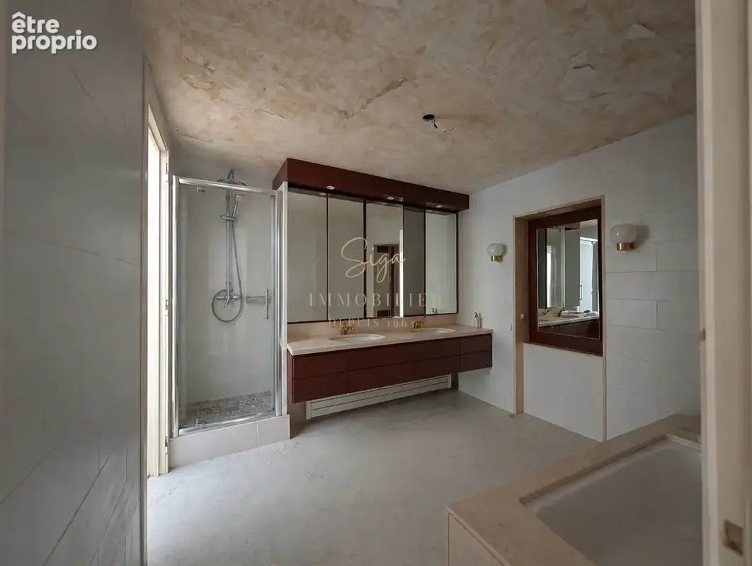 Marseille 8ᵉ   Rue Paradis  Appartement bourgeois de 207 m2 avec jardin privatif de 178 m2 - photo 10
