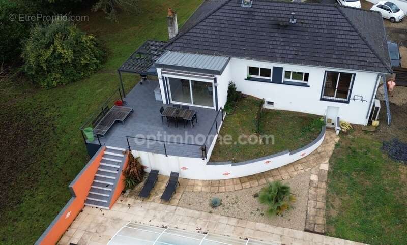 Maison à VARENNES-VAUZELLES