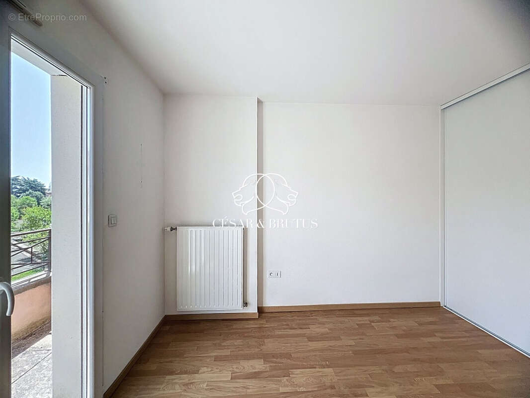 Appartement à PANISSIERES