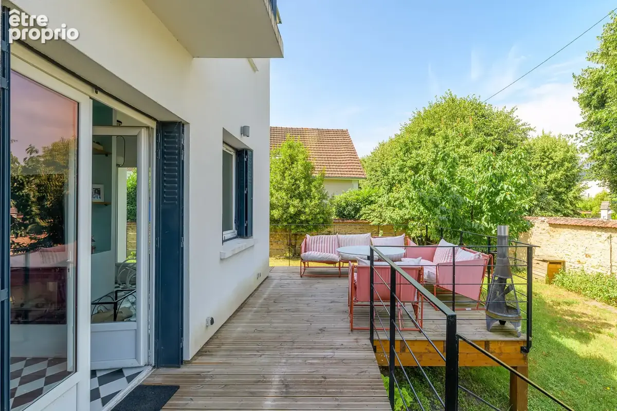 Maison familiale rénovée de 142 m2   4 chambres, jardin et terrasses - photo 21