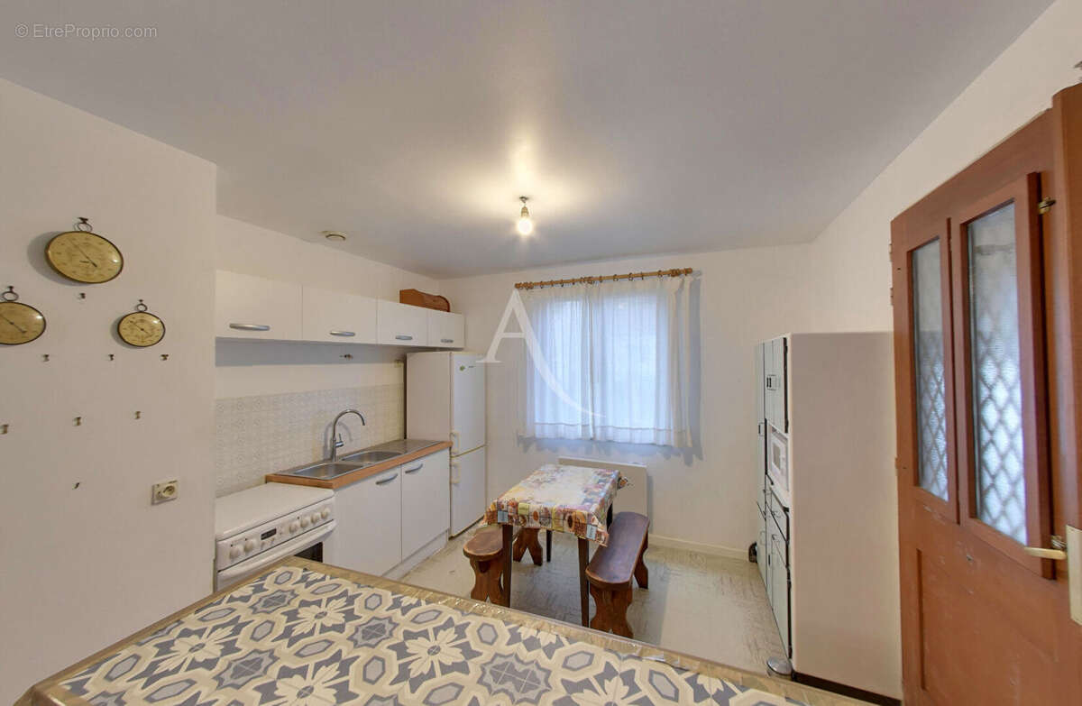 Maison à OZOIR-LA-FERRIERE