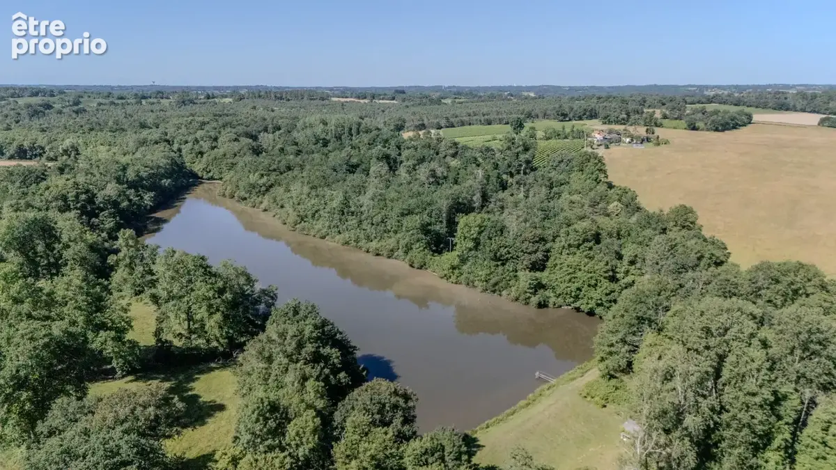 Chartreuse historique sur 16 hectares avec grand lac - photo 3