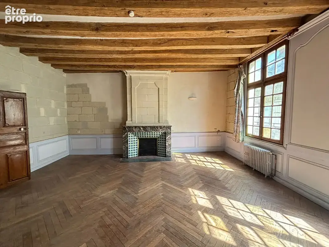 Maison de charme à fort potentiel  Centre-ville de Saumur - photo 2