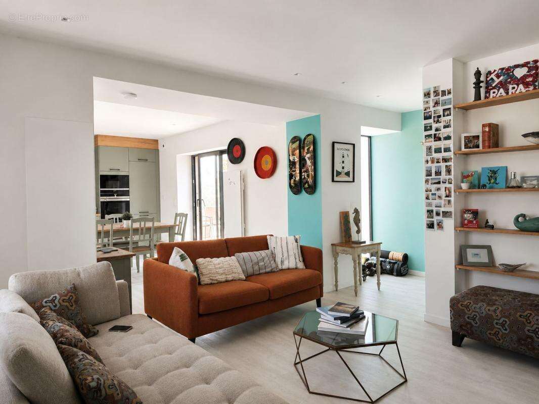 Maison entièrement rénovée - 5 chambres avec piscine et terrasses - photo 2