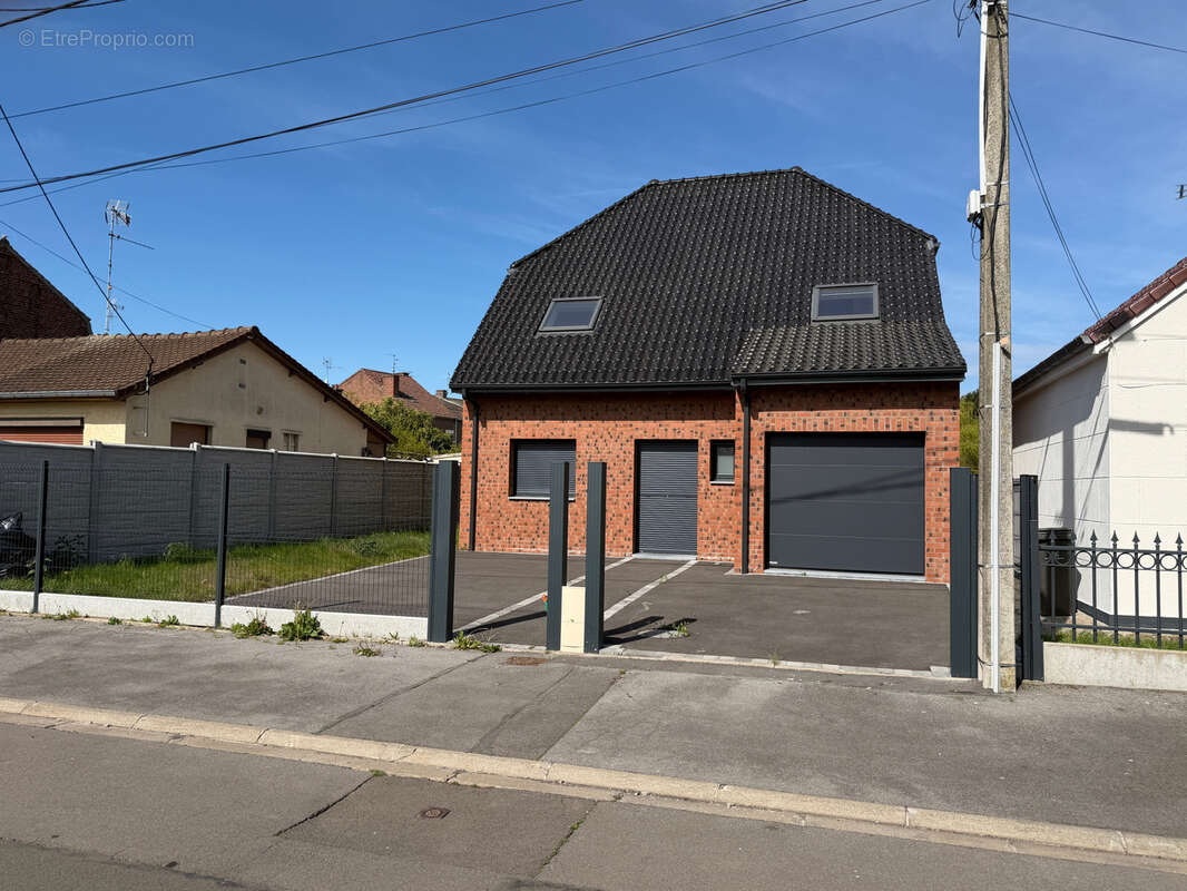 Maison à SAINT-AMAND-LES-EAUX