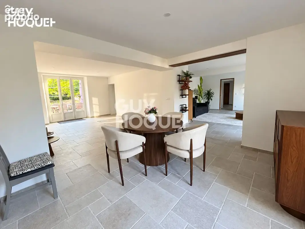 Longère atypique de 367 m² avec piscine intérieure ? Terrain de 6 452 m² ? À 10 min de Coulommiers - photo 6