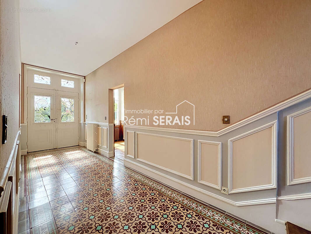 Maison bourgeoise à vendre à PUTANGES LE LAC - photo 3