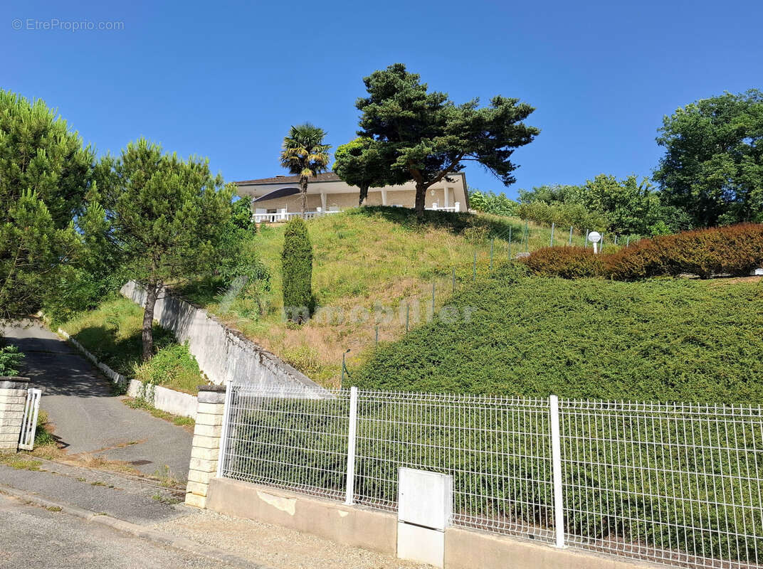 Maison à SAINT-VERAND