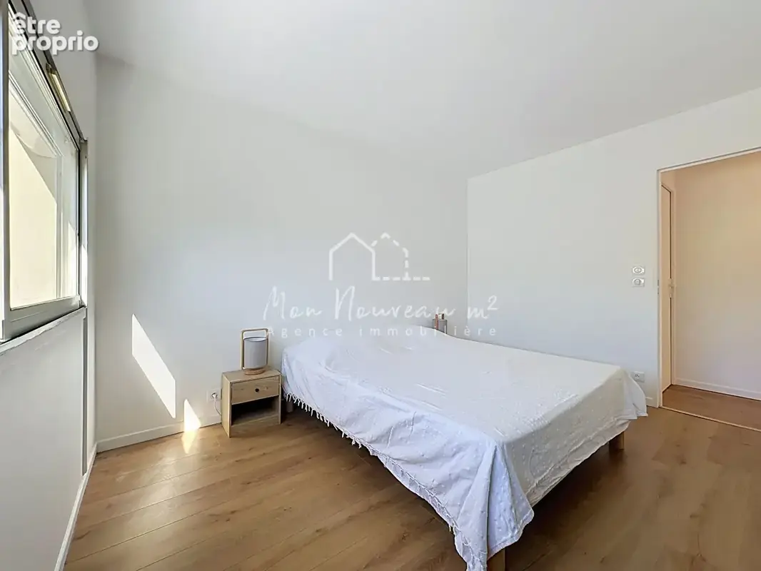3 Pièces 72m² entièrement rénové RER Torcy 10mn - photo 9