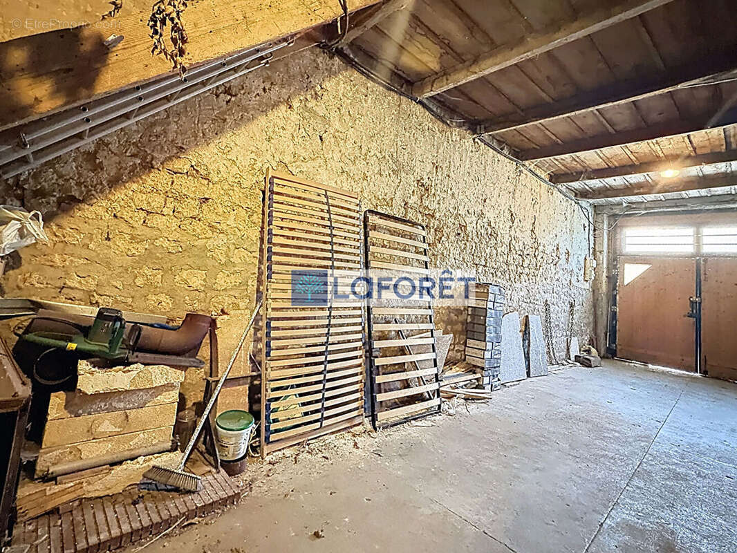 Maison à COUSANCES-LES-FORGES