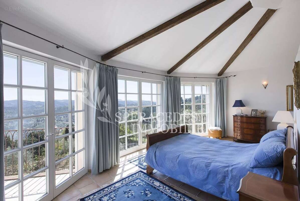 Maison à SPERACEDES