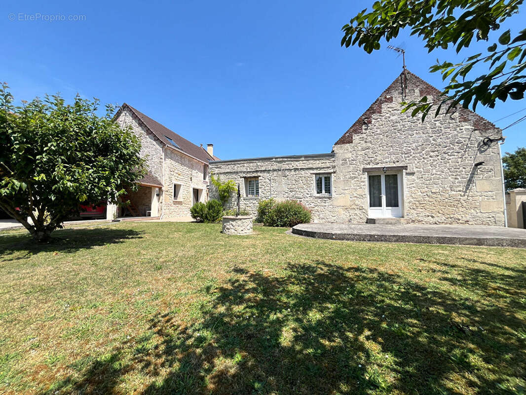 Maison 240 m² à Pont-Sainte-Maxence  - photo 2