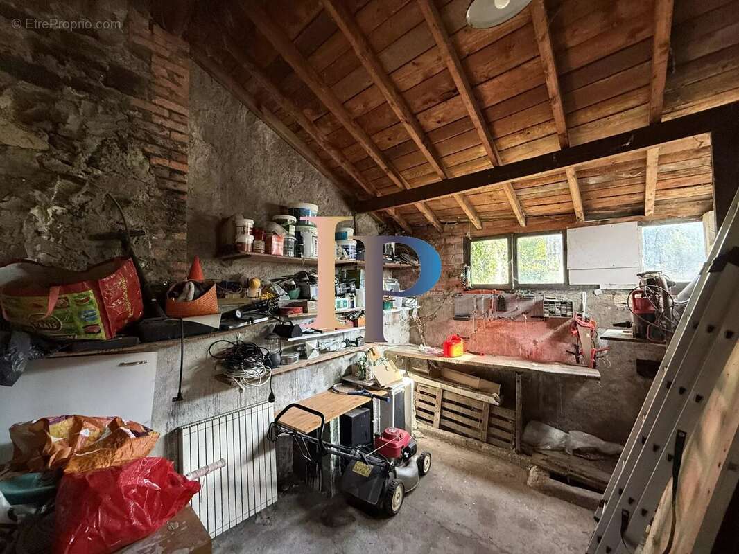 Maison à SAINT-JEAN-SAINT-MAURICE-SUR-LOIRE