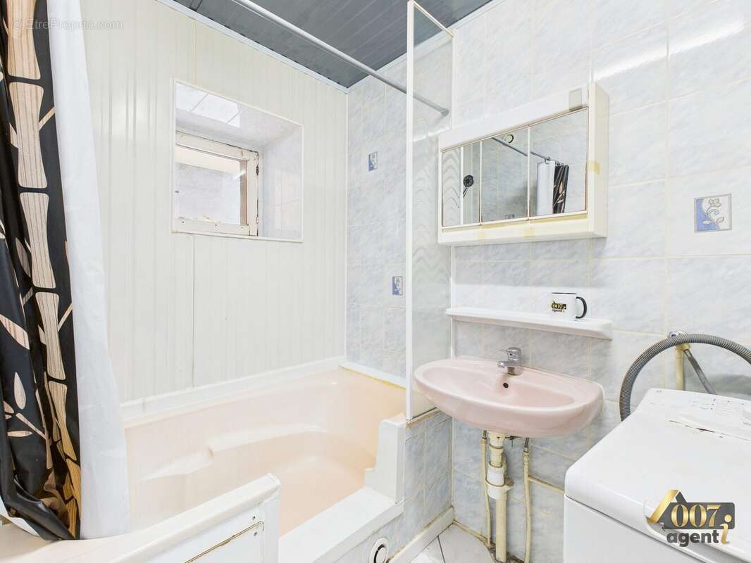 Appartement à SAINT-PIERRE-D'ALBIGNY