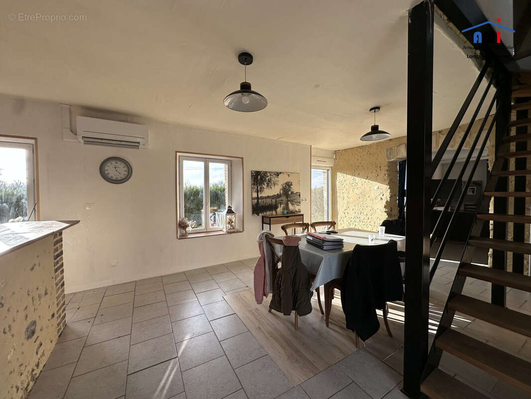 Maison à LONGNY-AU-PERCHE