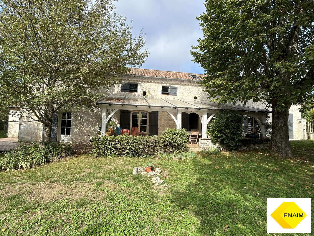 Maison à LAROQUE-TIMBAUT