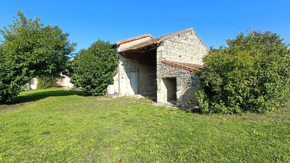 Maison à LE ROCHEREAU