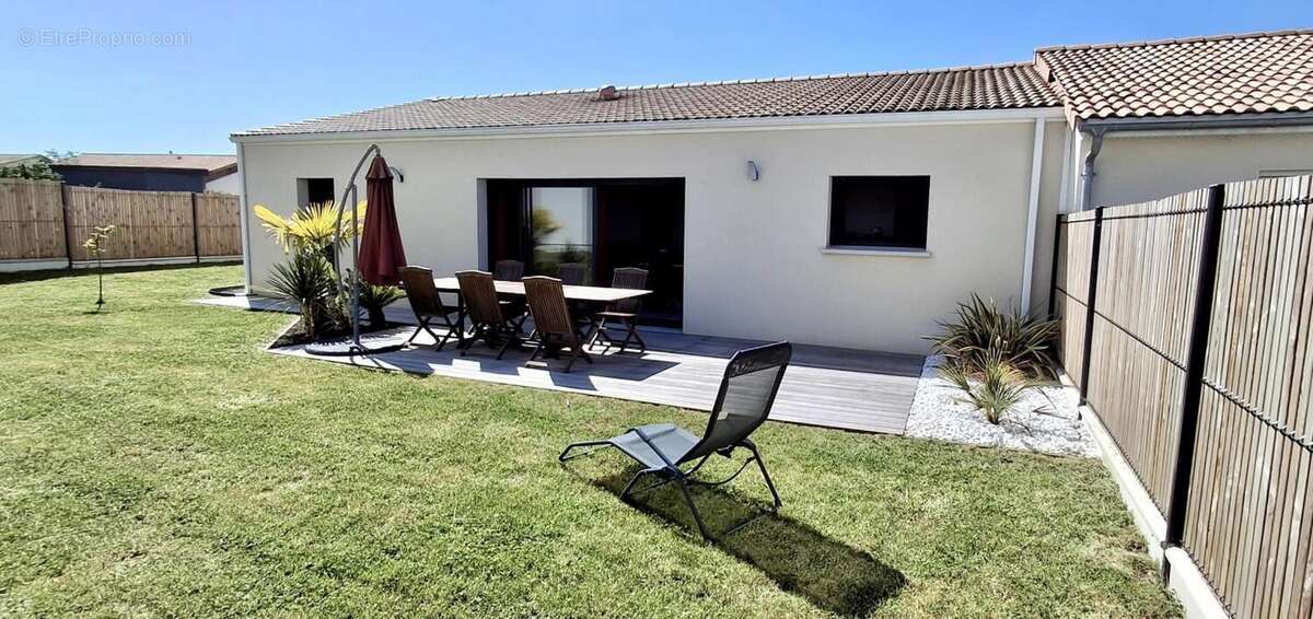 Maison à LA CHEVROLIERE