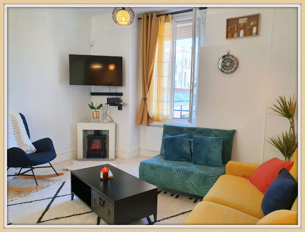 Appartement à SAINTE-SAVINE