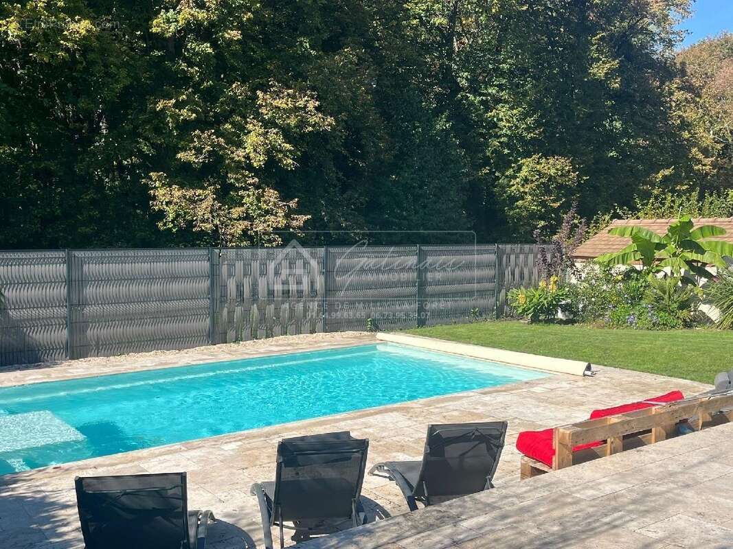 Maison à MILLY-LA-FORET