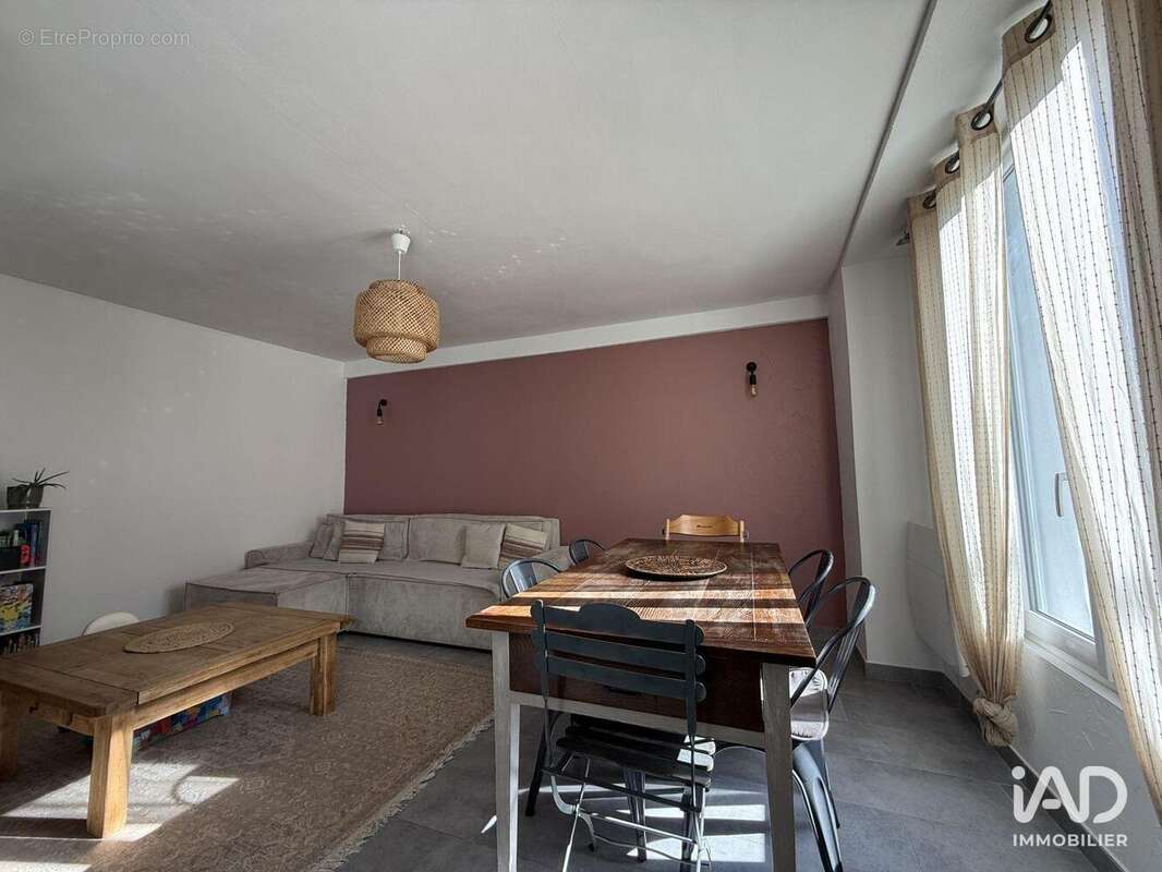 Maison 115 m² à Ville-Saint-Jacques  - photo 3