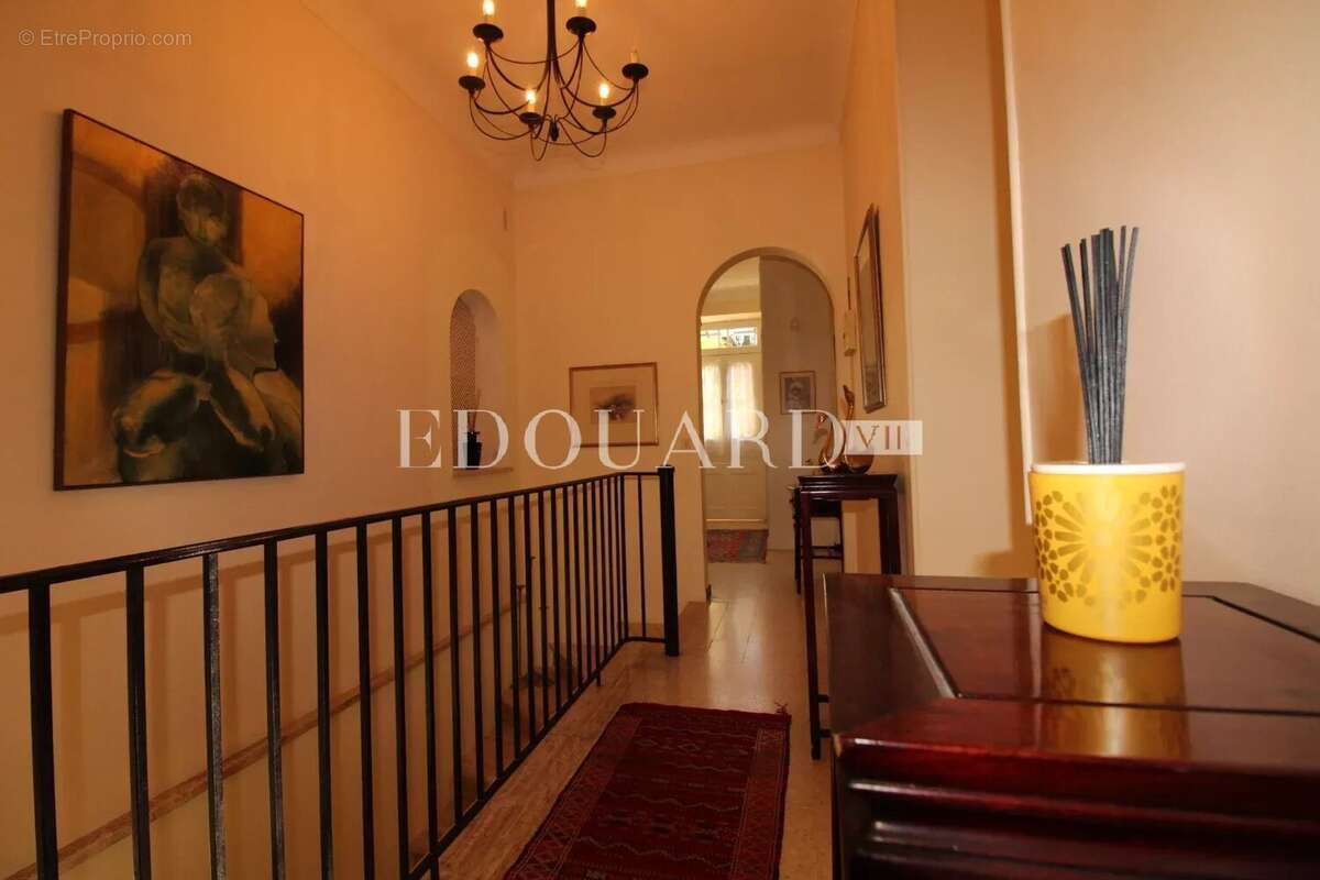 Maison à ROQUEBRUNE-CAP-MARTIN