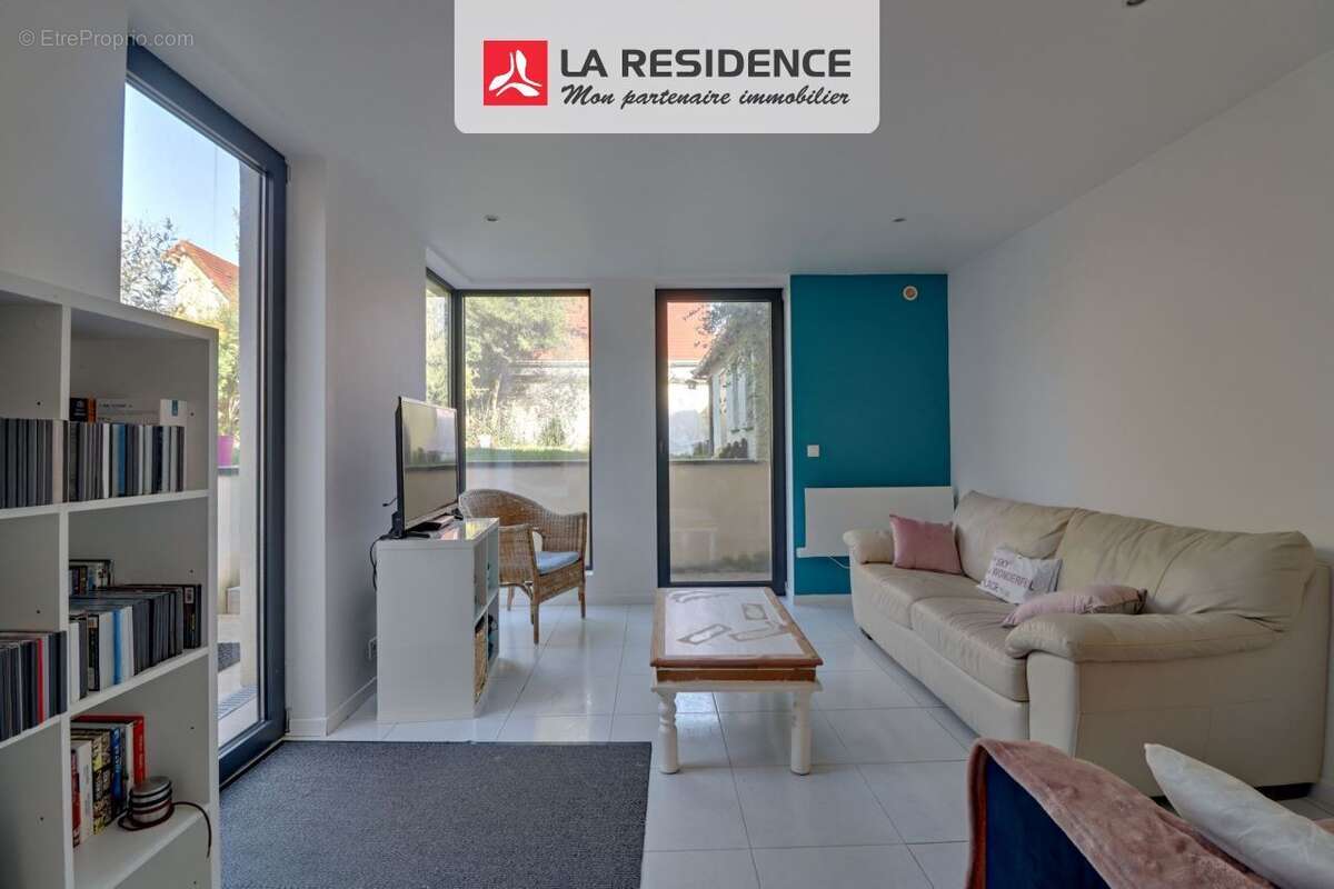 Maison 185 m² à Aulnay-Sur-Mauldre  - photo 8