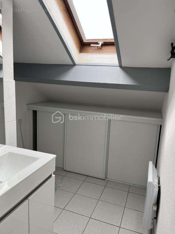 Dans résidence sécurisée face à la plage, appartement T5 avec terrasse, piscine et place de parking privative - photo 10