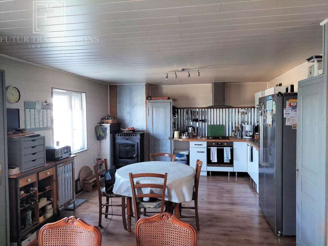 Maison avec 2 logements et piscine - photo 5