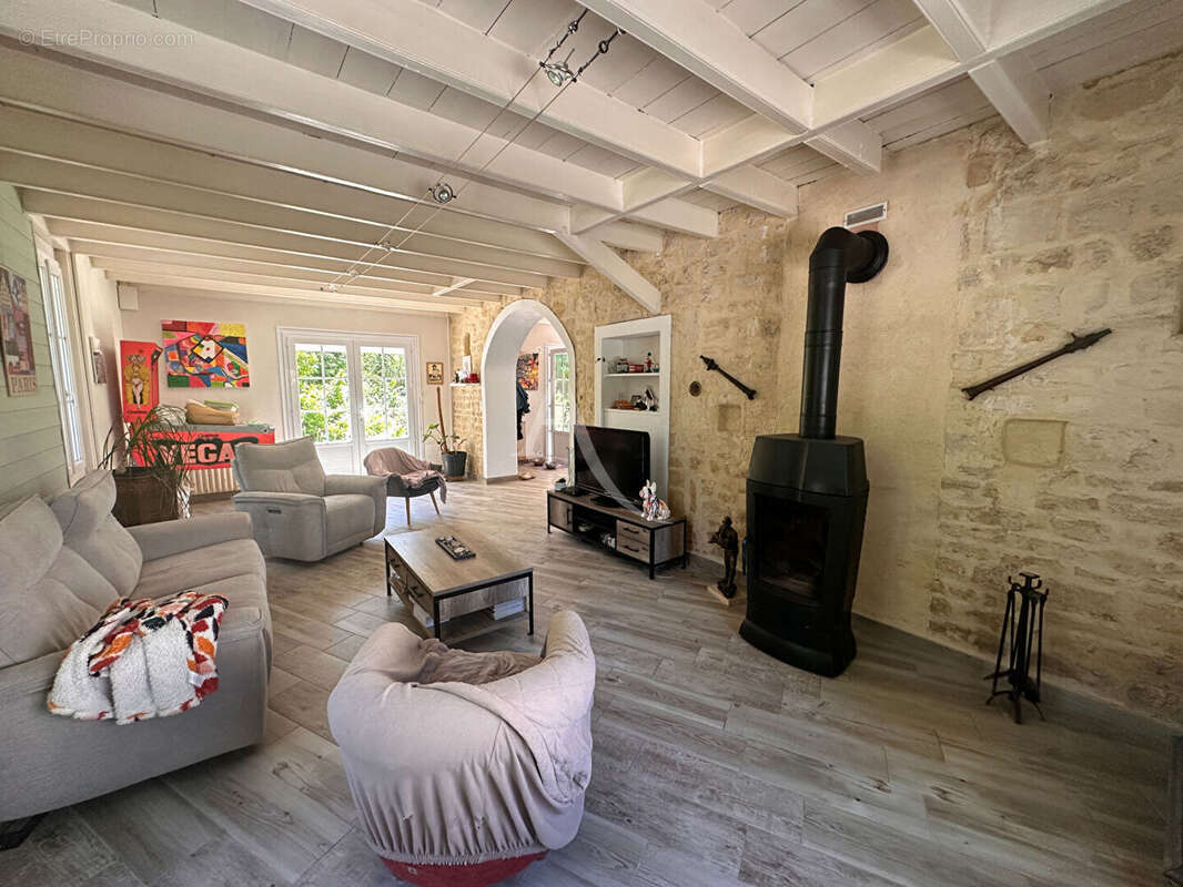 Maison Saintes 8 pièces - Rive Gauche - photo 4