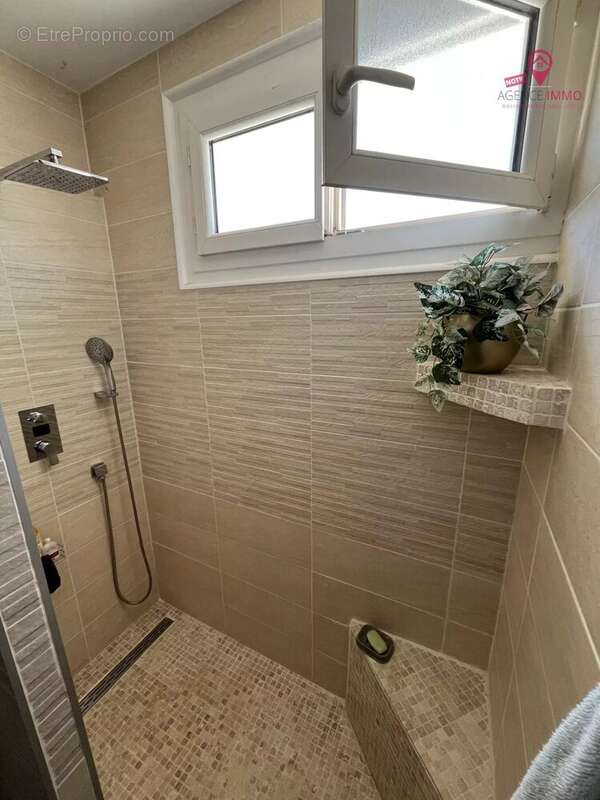 Appartement à VENISSIEUX