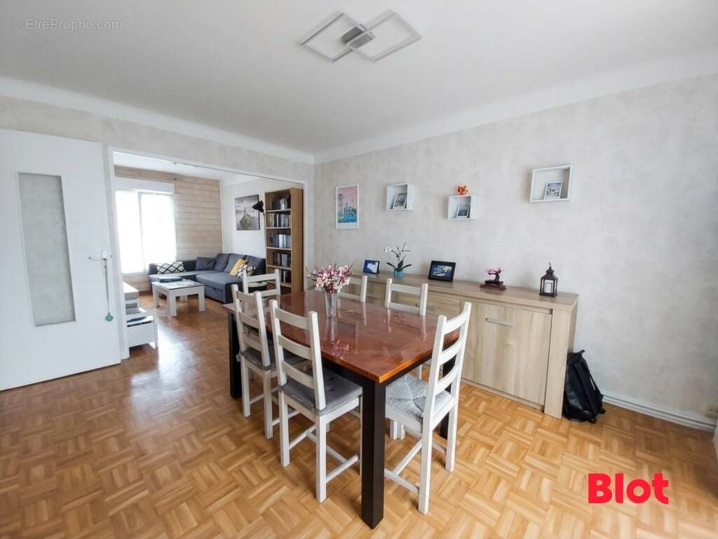 Appartement 64 m² à Brest  - photo 3