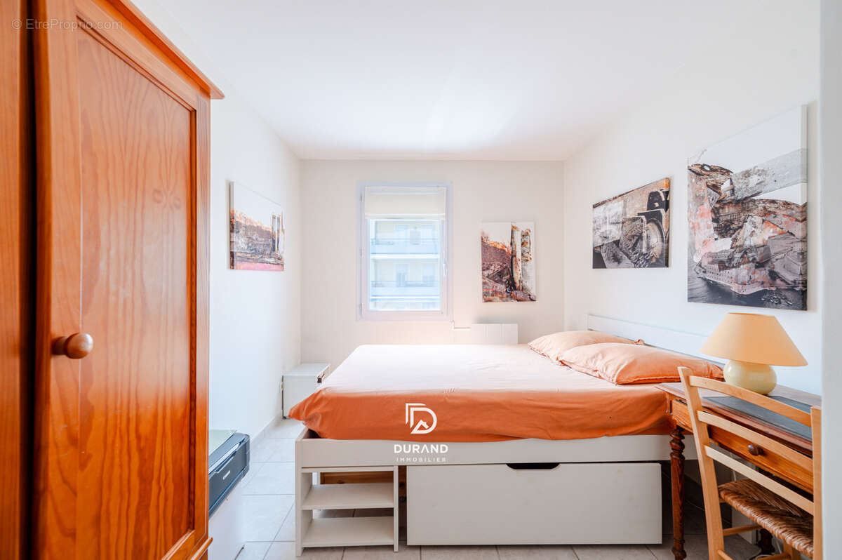 Appartement à MARSEILLE-2E