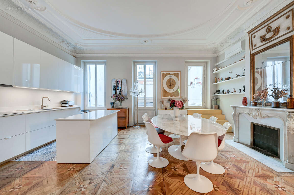 Appartement à MARSEILLE-6E