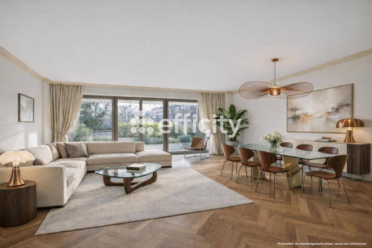 Appartement à PARIS-16E