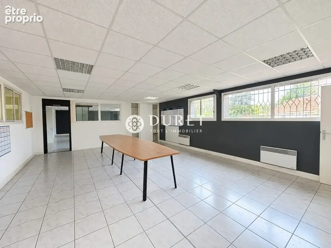 Commerce 376 m² à vendre à Montaigu (85600) - photo 4