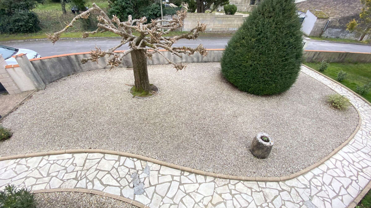 Maison à SAINT-FORT-SUR-GIRONDE