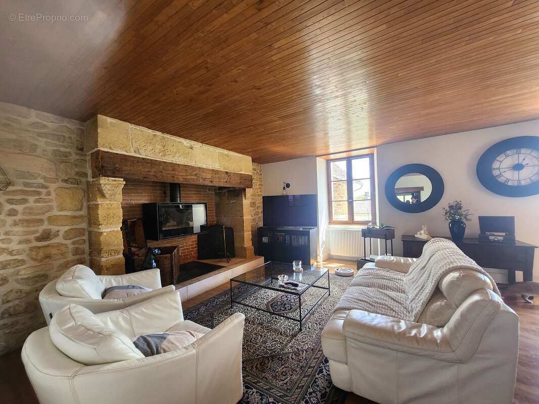 Maison à SAINT-SULPICE-D'EXCIDEUIL