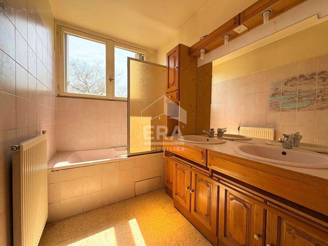 Appartement à PERTUIS