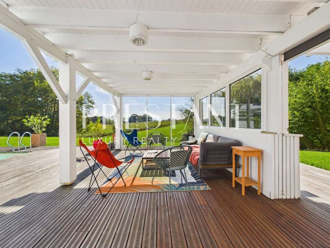 Bidart  Maison contemporaine avec piscine et vue montagne - photo 18
