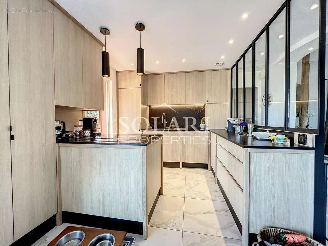 Maison à THEOULE-SUR-MER